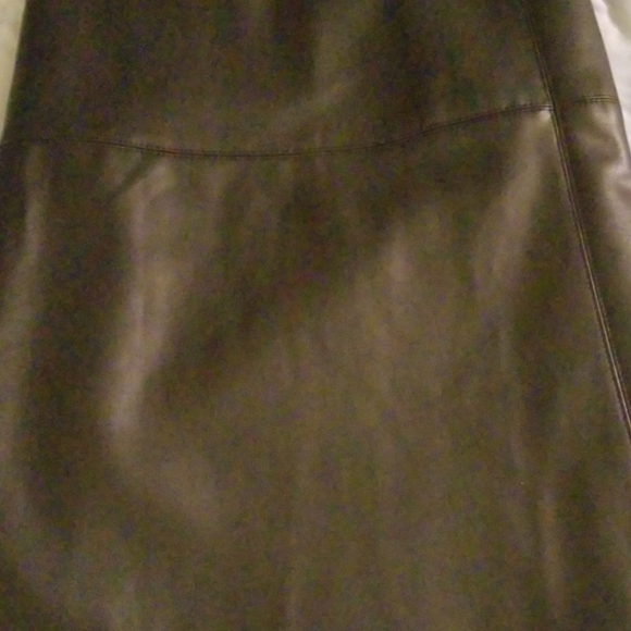 NWT Simulated Leather Skirt - Picture 8 of 8